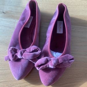 Olivia Morris Bow Flats NWT Size 39